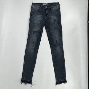 Zara Z1975 Distressed Rough Hem Skinny Jeans Size 2 Junior's